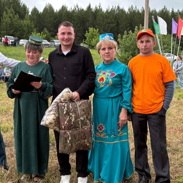 Мамы бойцов СВО и участник спецоперации стали почётными гостями Сабантуя в Бизяках