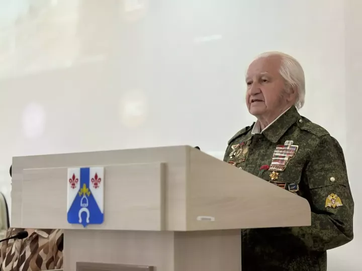 Ветеран Госавтоинспекции Владимир Трапезников награждён Благодарственным письмом главы района