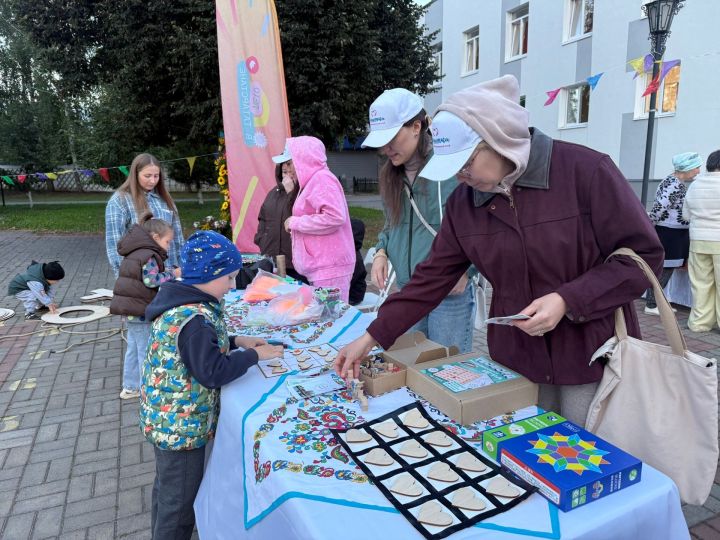 Огненное шоу и творческие мастерские: в Менделеевске завершился фестиваль «Матур караш»