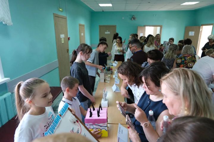 Педагоги школы №1 Менделеевска представили район на Всероссийском форуме в Богатых Сабах