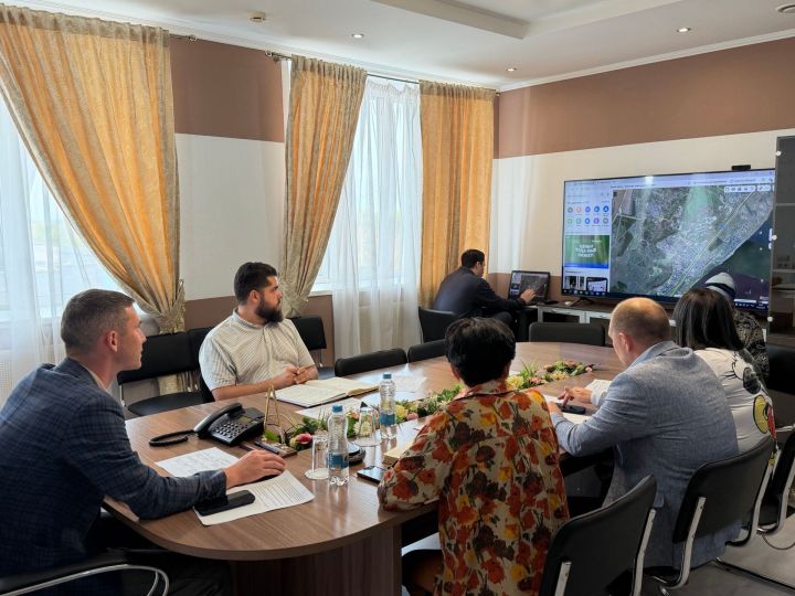 Роберт Искандаров провёл приём граждан по вопросам ЖКХ в Менделеевске