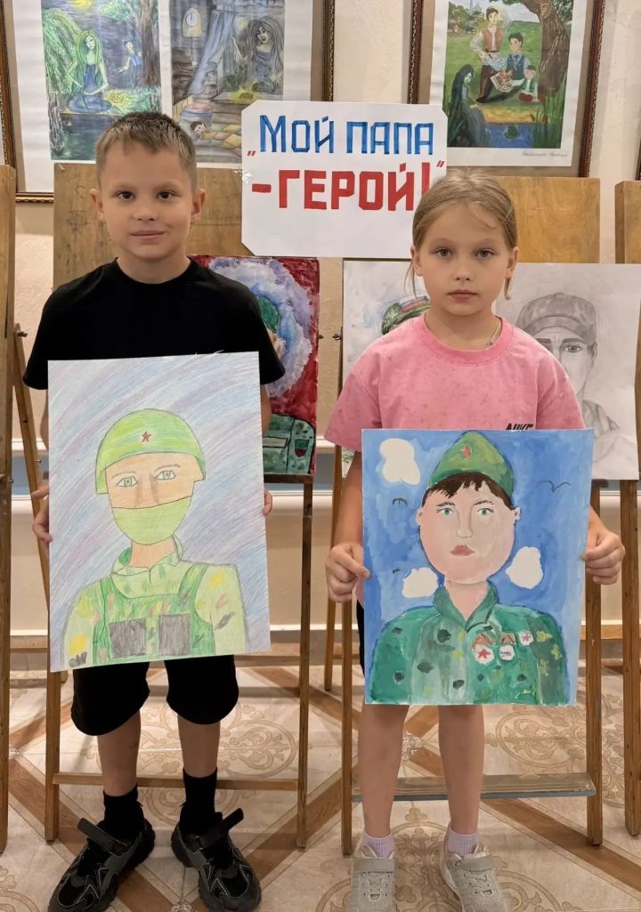 В Детской школе искусств Менделеевска прошёл фестиваль «Мой папа — Герой»