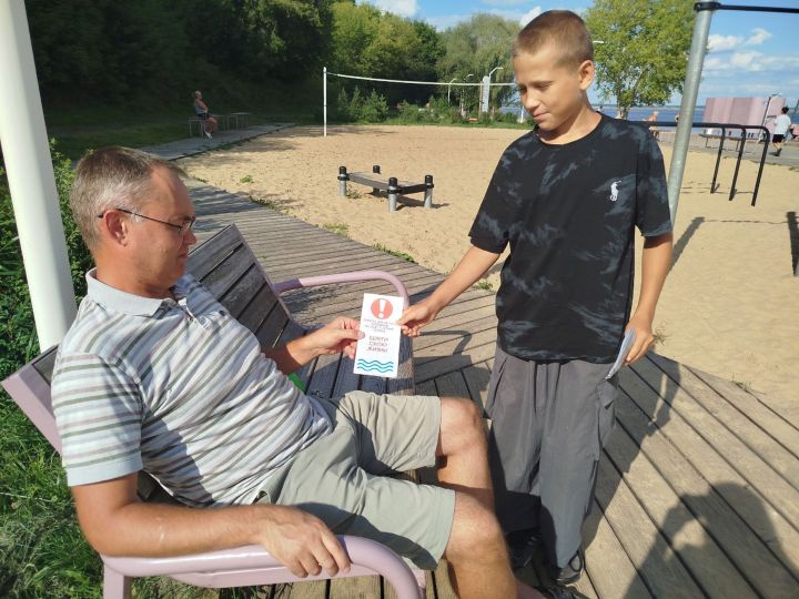 На набережной «Тихие горы» провели профилактическую акцию по безопасности на воде