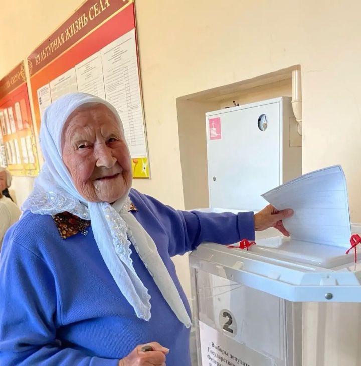 99-летняя жительница Ижёвки  пришла на выборы